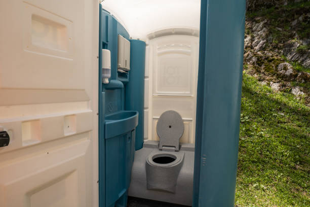 Portable Toilet Options We Offer in Cobden, IL